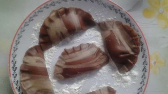 Chocoladeknoedels met kwark en aardbeien