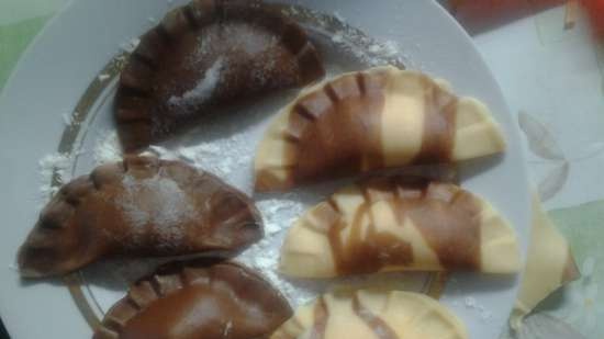 Chocoladeknoedels met kwark en aardbeien