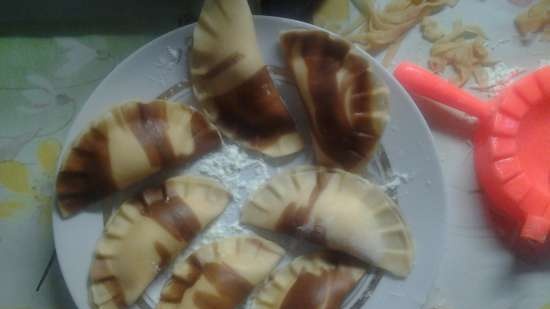 Chocoladeknoedels met kwark en aardbeien