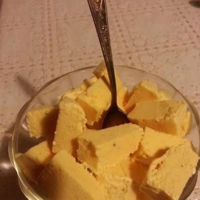 Gelato con cachi nella gelatiera marca 3811