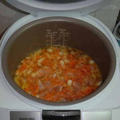 Funchoza, duszona z filetem z kurczaka (multicooker Philips HD 3036)