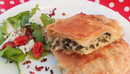 Pastel de hojaldre de verano con espinacas (σπανακόπιτα)