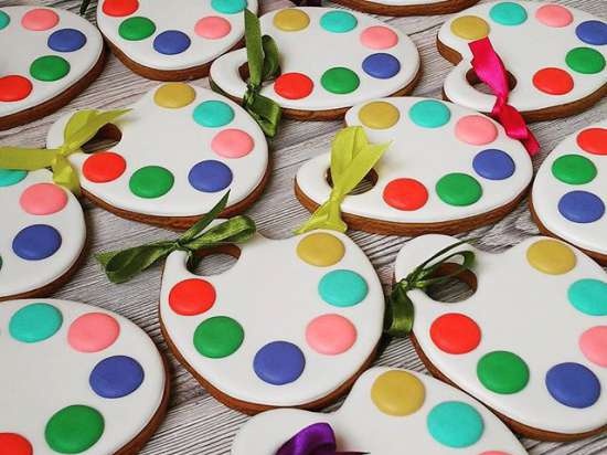 Decoramos galletas de jengibre, galletas