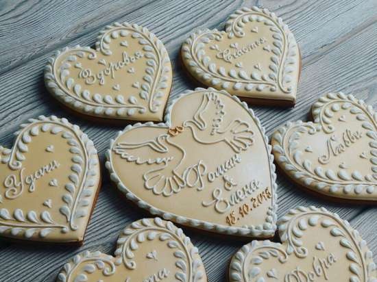 Decoramos galletas de jengibre, galletas