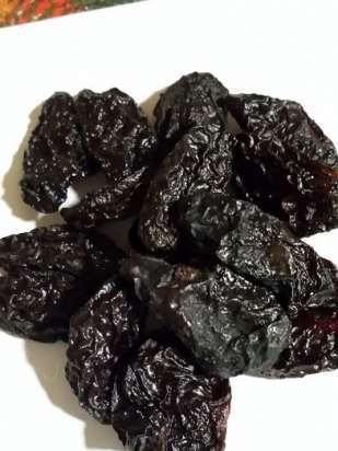 Fetge de pollastre amb prunes prunes fumades a l'olla a pressió multicoca Steba DD2