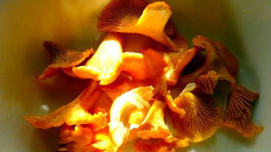 Vekoshnik με chanterelles