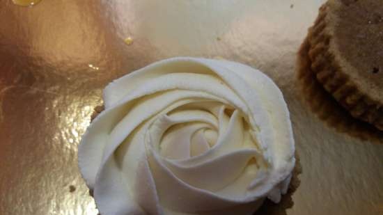 Cupcakes White Roses (Tiramisu lasa)