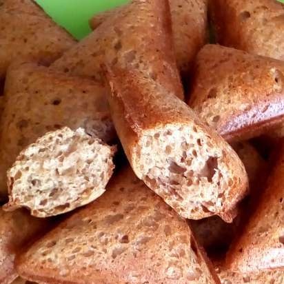 Pane lievitato integrale nella macchina Samboussa