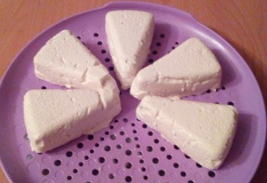 Fijne cottage cheese ovenschotel met agar-agar voor een gezond dieet (geen eieren, bloem, griesmeel en havermout)