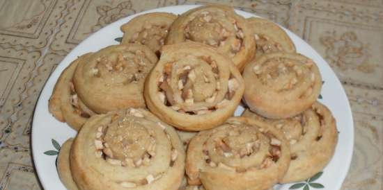 Caracoles de masa cuajada con manzanas