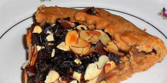 Buckwheat biscuit with pears, prunes and chocolate