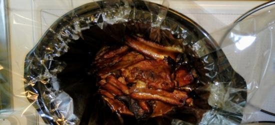 Tamad na BBQ Ribs sa isang Kenwood Slow Cooker