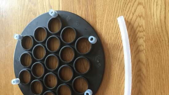 Preparazione di polpette e non solo in stampi da ghiaccio in silicone