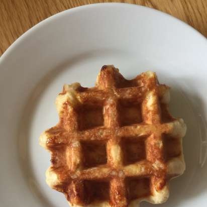 Waffle maker, hazelnut