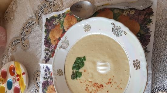 Lean Creamy Cauliflower Broccoli Curry Soup