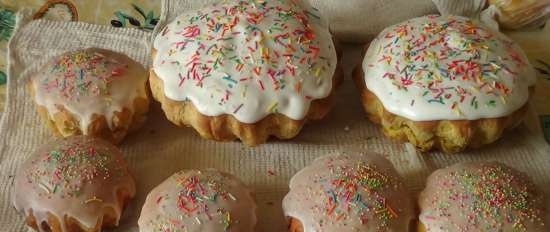 Almond cake on yolks