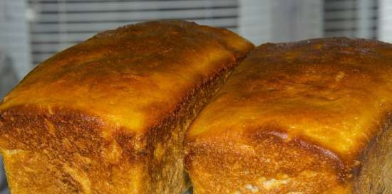 Bollos con harina integral y cuajada de masa madre