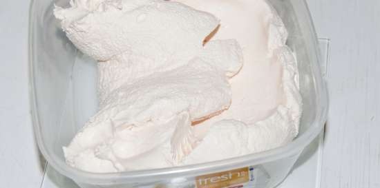 Homemade cream cheese