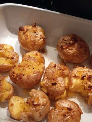 Patatas con hierbas y especias, al horno dos veces