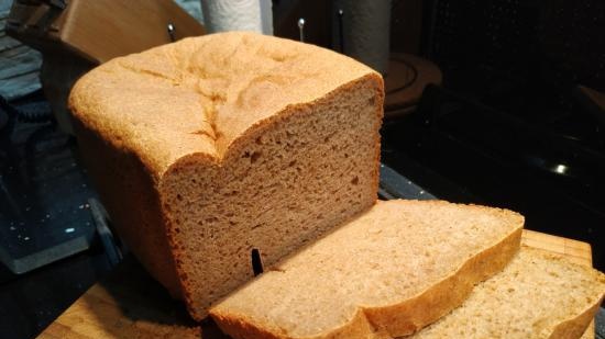 Pane di segale Tutto è molto semplice in una macchina per il pane