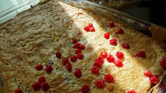 Tarta de manzana con relleno de crema agria