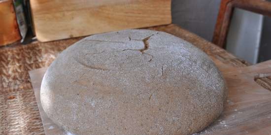 Pane nero con lievito naturale di segale e malto