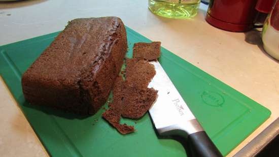 Brown bread croutons with garlic