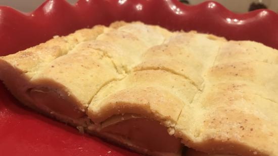 Pastel de masa de requesón con manzanas