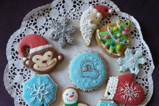 We decorate gingerbread cookies, cookies