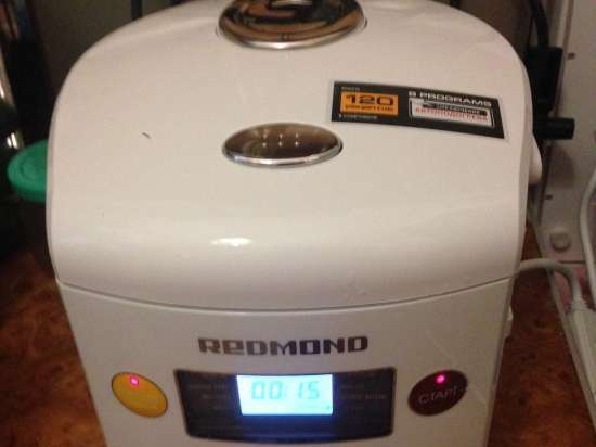 Redmond RMC-02 multicooker