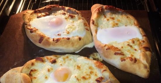 Adjarian Khachapuri