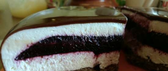 Torta di mousse di ciliegia ubriaca