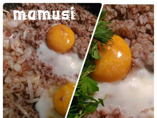 Bokhvetegrøt med smør, løk og egg