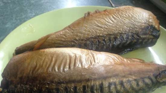 Hot smoked mackerel in a microwave or convection oven