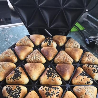 Bread dough with cereal broth and wheat porridge