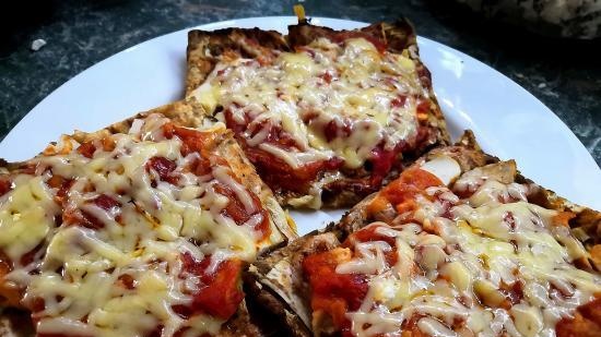 Pizza en pan de pita