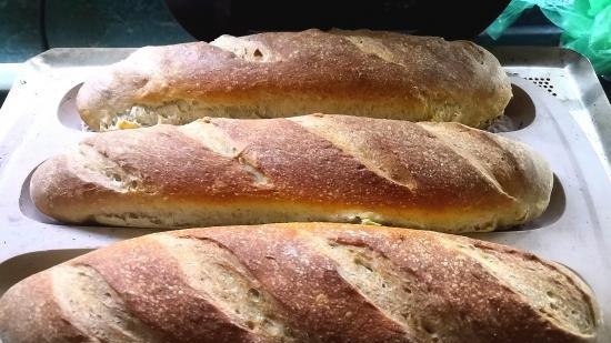 Pans grisos de pasta fermentada (arrencada de patata)