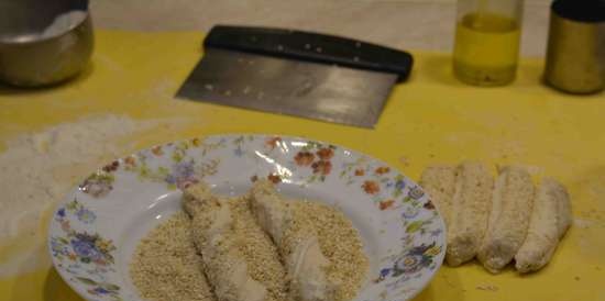 Bread sticks with sesame seeds