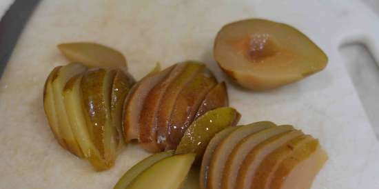 Baliktad na Pear Caramel Curd Cake