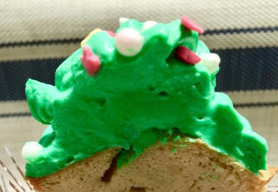 Magaan na cupcake na "Mga Christmas tree"