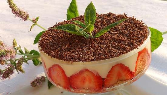 Strawberry-curd dessert on a biscuit-nut base