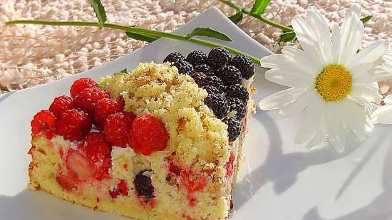 Tarta de frutos rojos con yogur y crema de cuajada