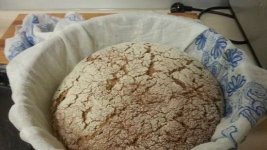 Pane nero con lievito naturale di segale e malto