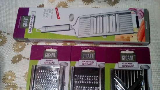 Vegetable graters and shredders, kevlar gloves