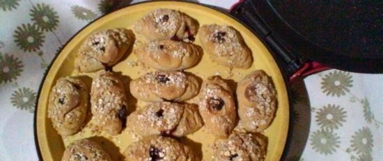 Dough pies with oatmeal and rye flour