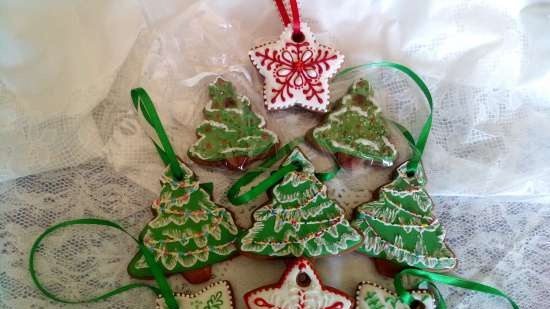 We decorate gingerbread cookies, cookies