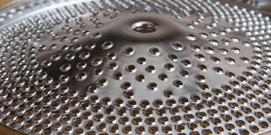 Sieve (electrical and mechanical) for cleaning