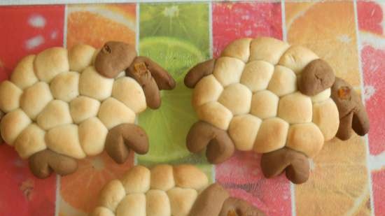 Galletas de mantequilla y una divertida oveja de ella.