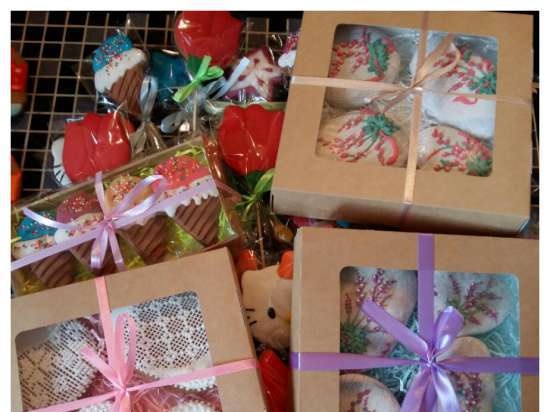 Decoramos galletas de jengibre, galletas