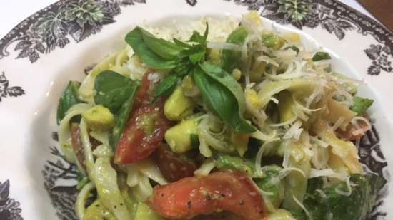 Tagliatelle con aguacate